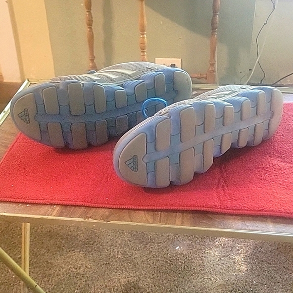 Adidas Liquid 2 running mens size 10, blue and gray. Excellent shape. - Picture 3 of 4